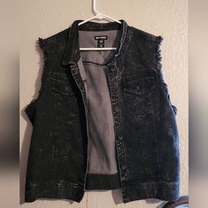 Hot Topic Black Denim Vest